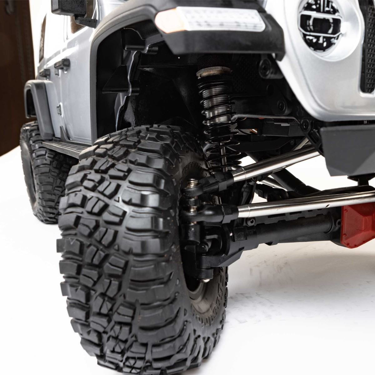 Axial 1/6 SCX6 Jeep JLU Wrangler 4WD Rock Crawler RTR: Silver