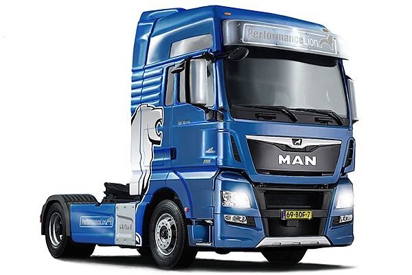 Italeri 1/24 MAN TGX XXL