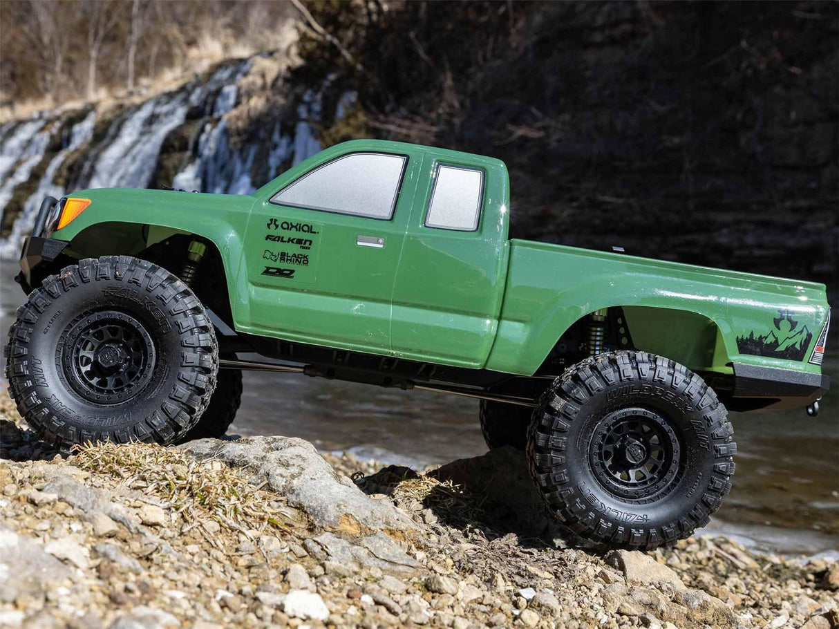 Axial 1/10 SCX10 III Base Camp 4WD Rock Crawler Brushed RTR, Green