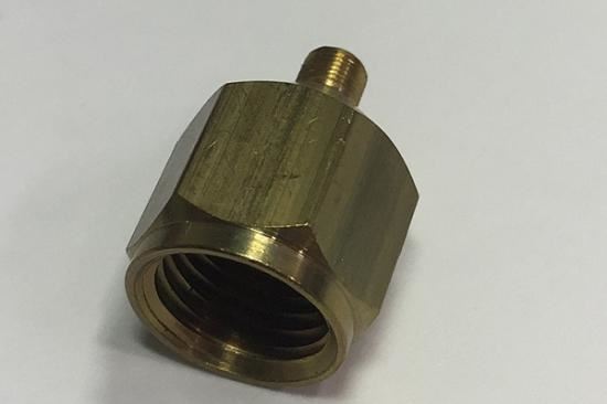 Badger 1/4Compressor Adapter W Bleed Hole