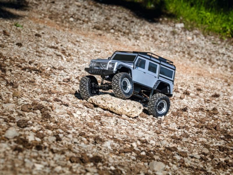 Carson 1:8 Land Rover Defender RTR - Silver