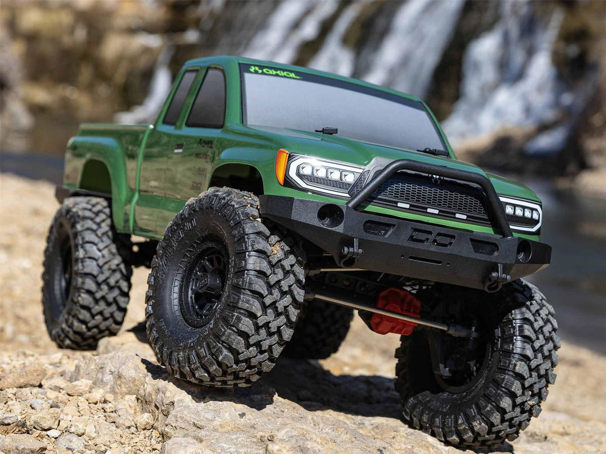 Axial 1/10 SCX10 III Base Camp 4WD Rock Crawler Brushed RTR, Green