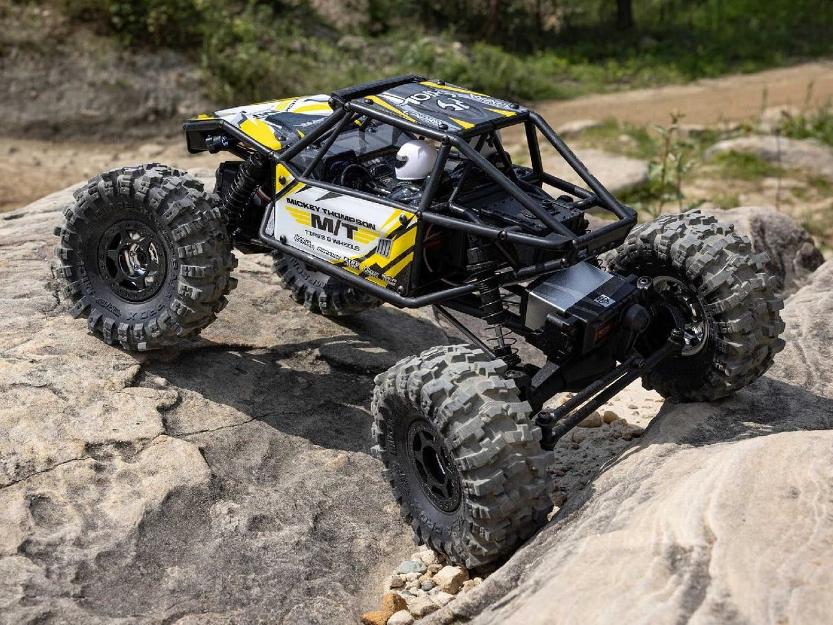 Axial 1/18 Utb18 Capra 4Ws 4Wd Trail Buggy Rtr With Bat/Chg Yellow