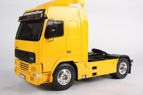 Tamiya Volvo FH12 Globetrotter 420 1/14th Model Truck Kit - 56312