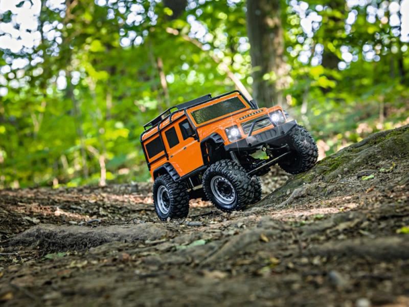 Carson 1:8 Land Rover Defender RTR - Orange